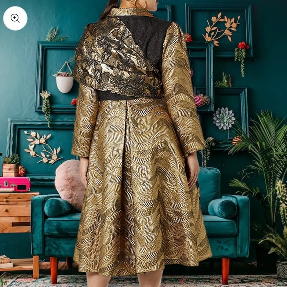 Making the Cut Season 3 Winning Look Jeanette's Metallic Gold Jacquard Coat - Picture 3 of 14